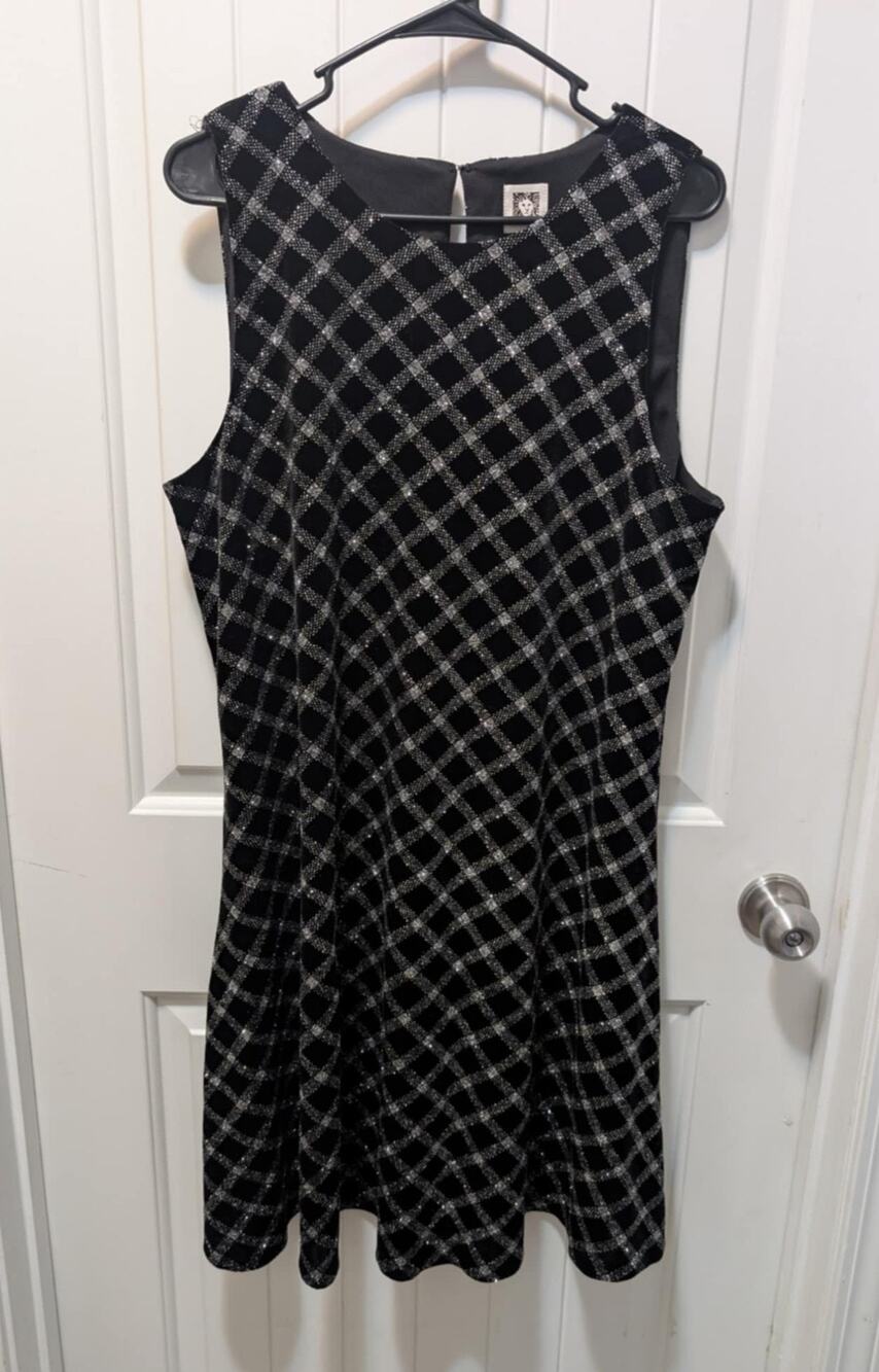 Anne Klein Dress Black Silver Knit Sleeveless Knee Length Lined Sz. 16 MSRP $119